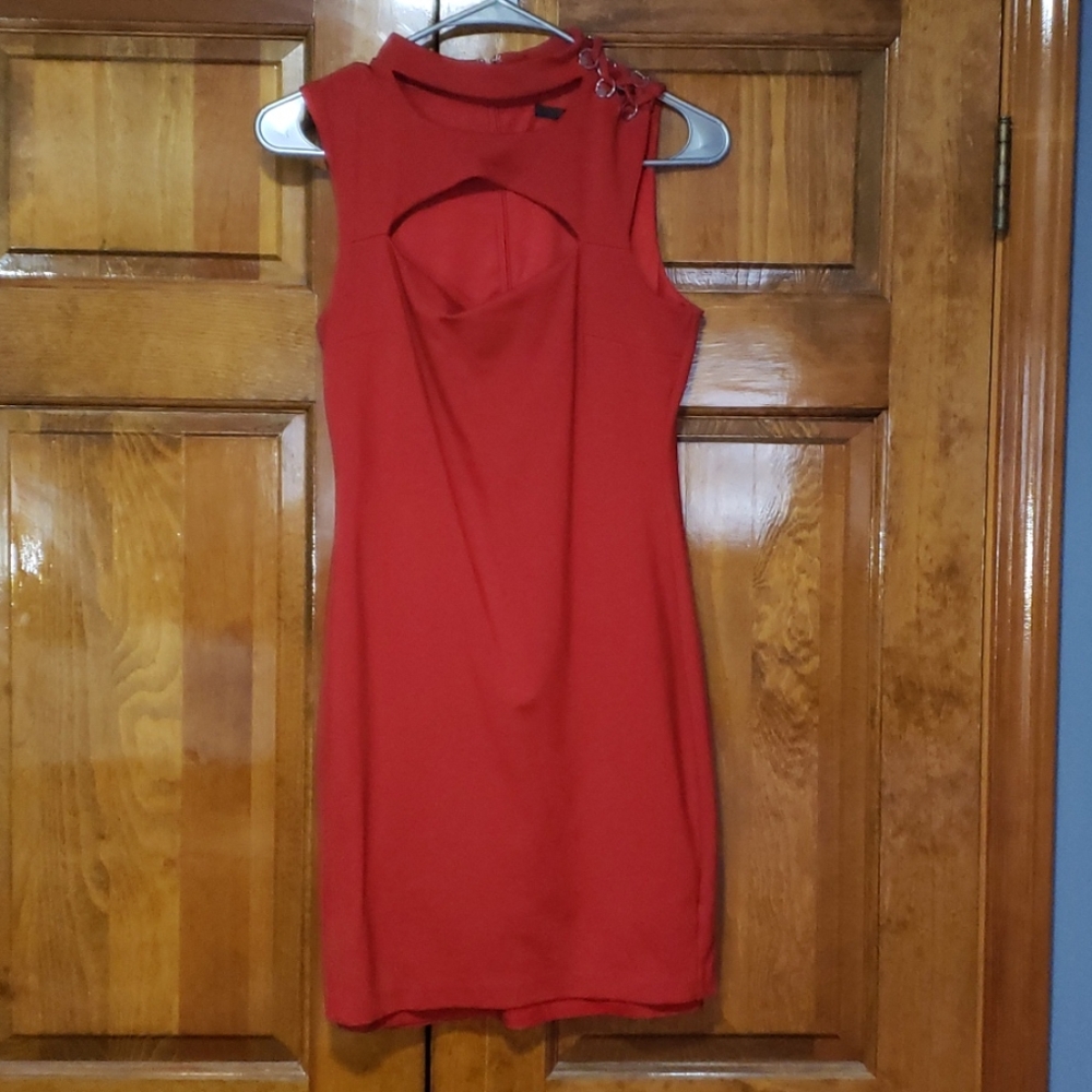 Red guess dress with cut out at chest and neck